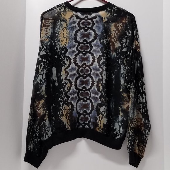 CAbi #572 Dressed Up Sweatshirt Python - Picture 5 of 14